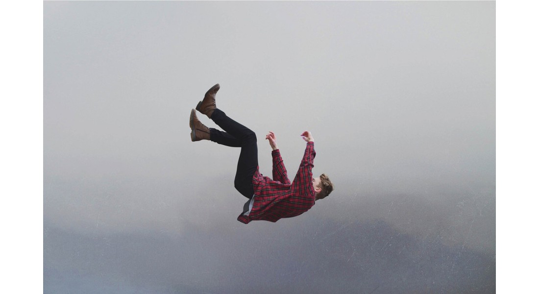 https://www.goodtogosafety.co.uk/image/cache/catalog/Blog/Falling-1100x600.jpg