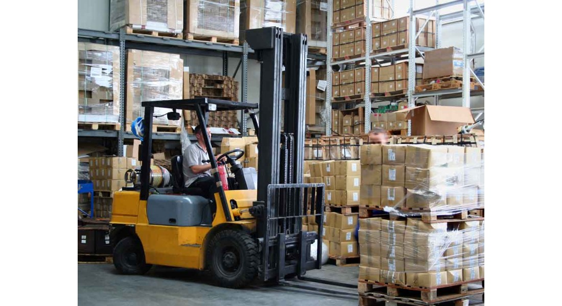 https://www.goodtogosafety.co.uk/image/cache/catalog/Blog/Forklift-1-1100x600.jpg