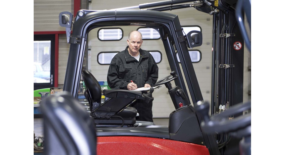 https://www.goodtogosafety.co.uk/image/cache/catalog/Blog/Forklift-Inspection-1100x600.jpg