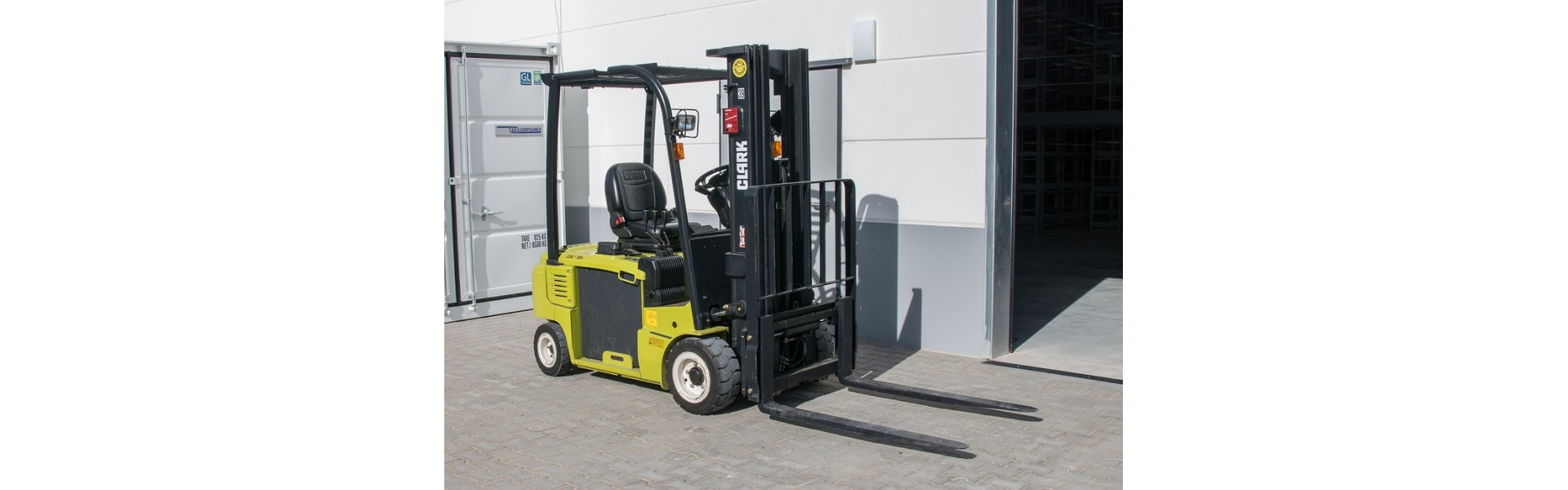 https://www.goodtogosafety.co.uk/image/cache/catalog/Blog/Forklift-Truck-1920x600.jpg