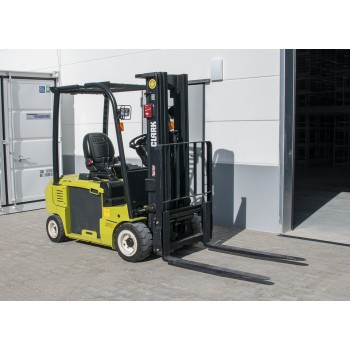 Show your Forklift Trucks some love on Valentines Day