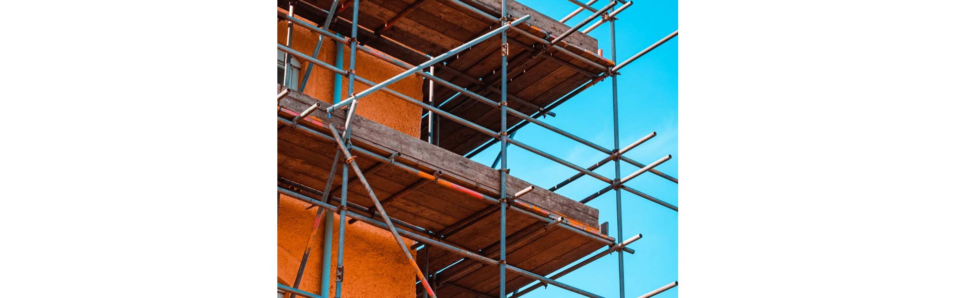 https://www.goodtogosafety.co.uk/image/cache/catalog/Blog/Scaffolding-1920x600.jpg
