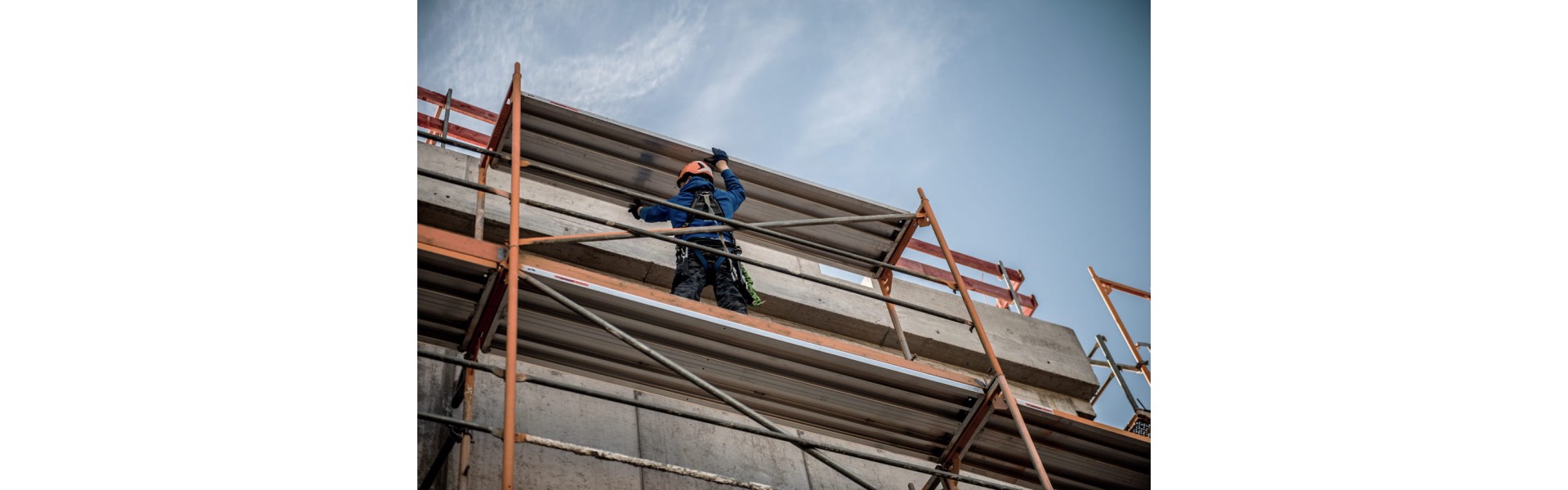 https://www.goodtogosafety.co.uk/image/cache/catalog/Blog/Scaffolding2-1920x600.jpg