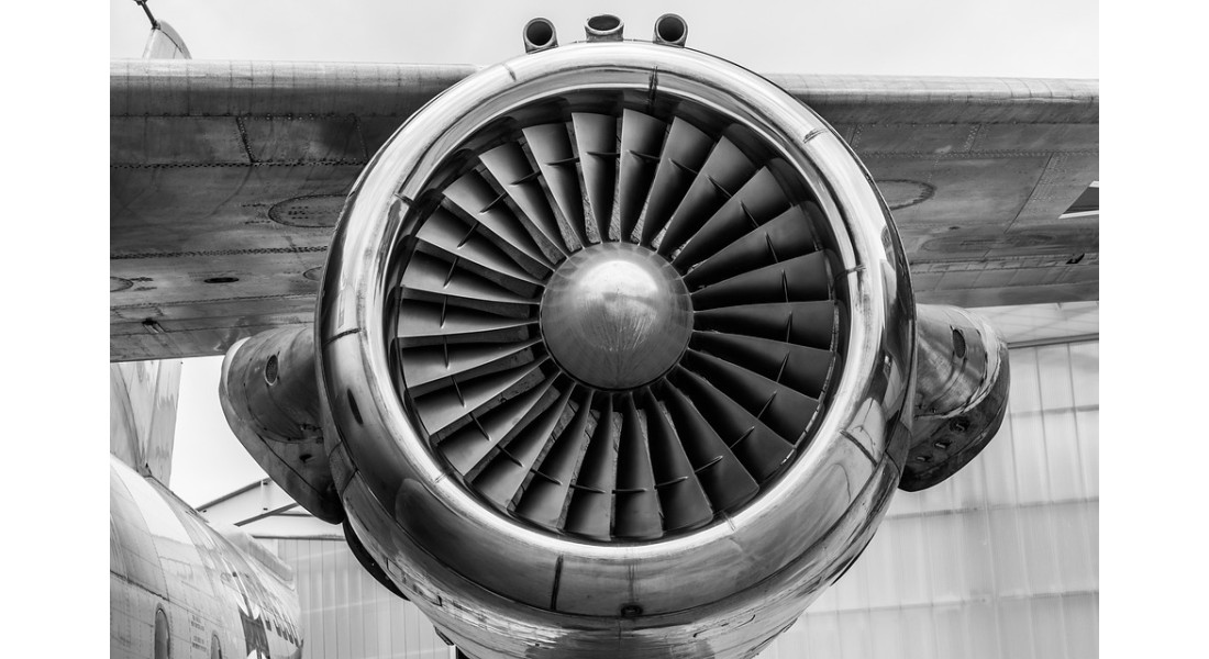 https://www.goodtogosafety.co.uk/image/cache/catalog/Blog/aircraft-2438799_960_720-1100x600.jpg