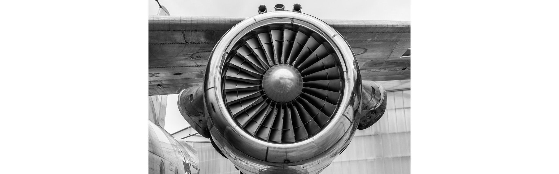 https://www.goodtogosafety.co.uk/image/cache/catalog/Blog/aircraft-2438799_960_720-1920x600.jpg