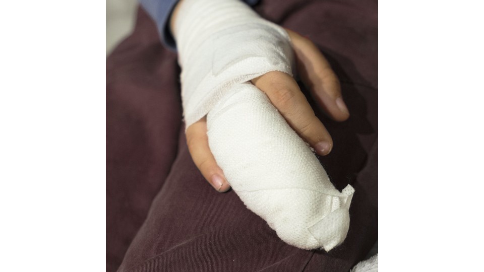 Worker loses two fingers - Company fined