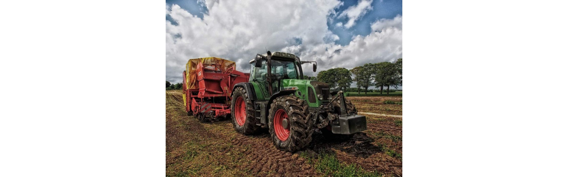 https://www.goodtogosafety.co.uk/image/cache/catalog/Blog/tractor-10-1920x600.jpg
