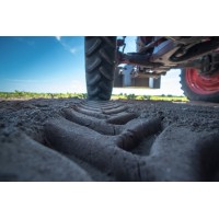 Quick thinking 16-year-old saves own life after tractor accident